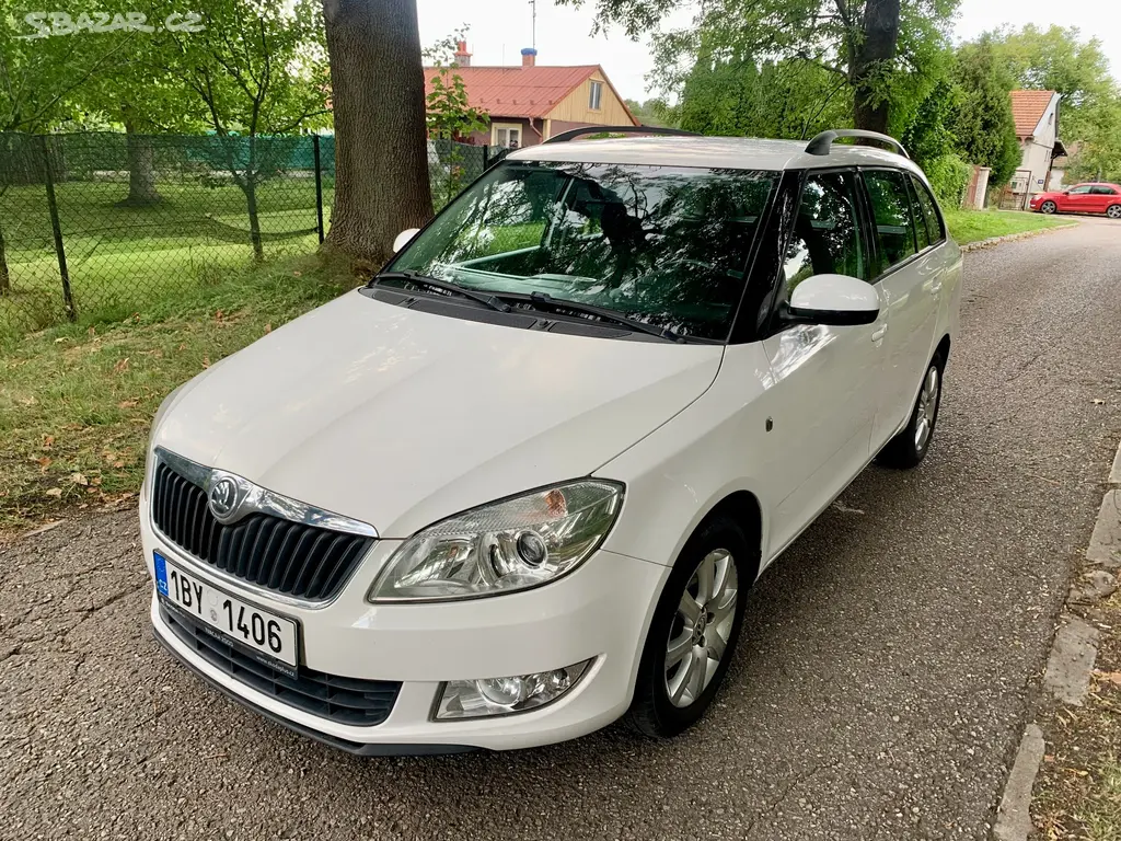 Škoda fabia kombi 1.2 tsi 2014 plná výbava,HEZKÁ